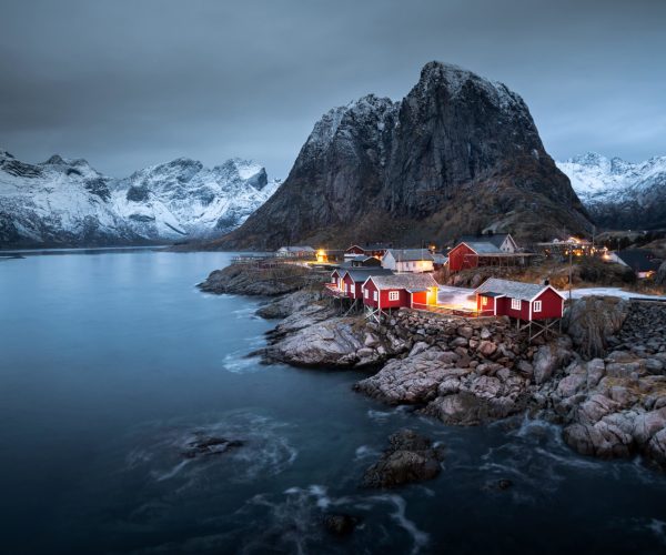 Norwegisch lernen mit Nordic Way - Fischerdorf Hamnoy im Winter-min